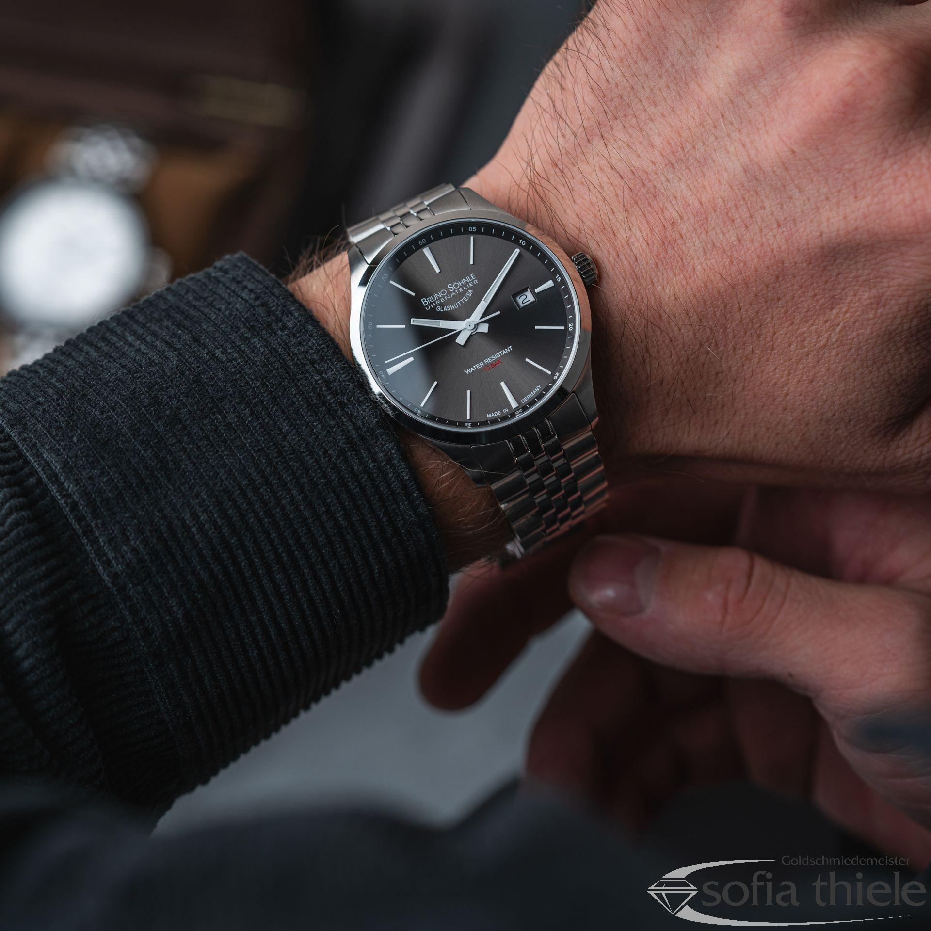 Herrenuhr Metallband Quarz 17-13225-842